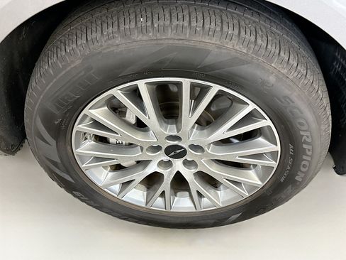 Used 2025 Genesis GV80 2.5T Standard AWD/4WD image 11