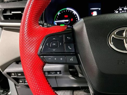 Certified 2022 Toyota Sienna LE image 24