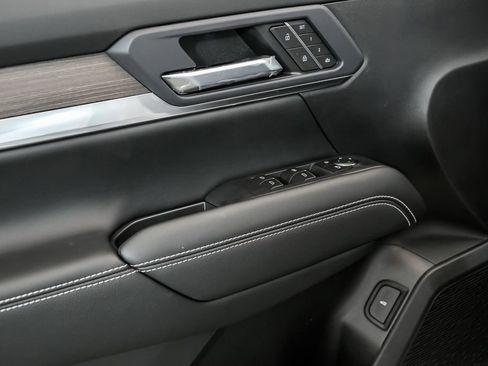 New 2026 GMC Terrain Denali image 5