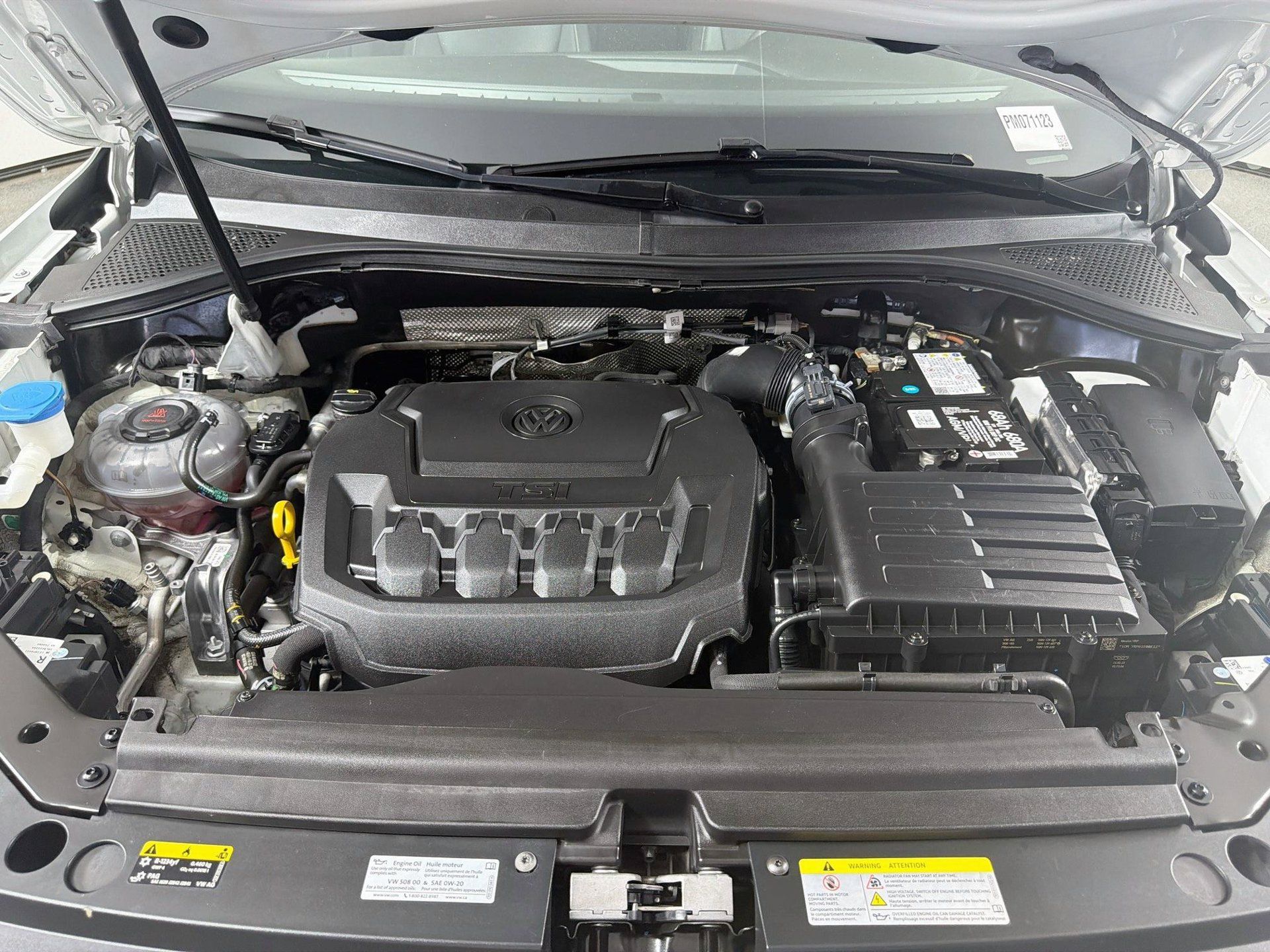 Used 2023 Volkswagen Tiguan SE R-Line FWD image 30