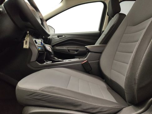 Used 2018 Ford Escape S FWD image 17