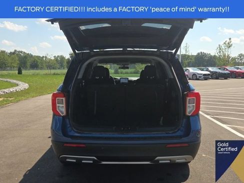 Used 2022 Ford Explorer XLT w/ Equipment Group 202A AWD/4WD image 12