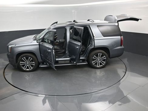 Used 2018 GMC Yukon Denali w/ Denali Ultimate Package AWD/4WD image 17