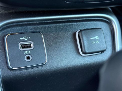 Used 2021 Jeep Compass Latitude w/ Sun and Sound Group FWD image 25