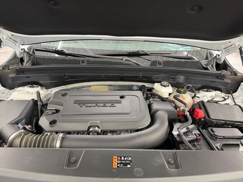 Used 2023 Buick Envision Essence w/ Sport Touring Package AWD/4WD image 32