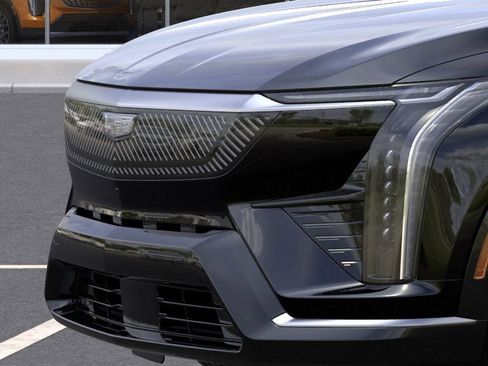 New 2026 Cadillac Optiq Luxury 1 image 37