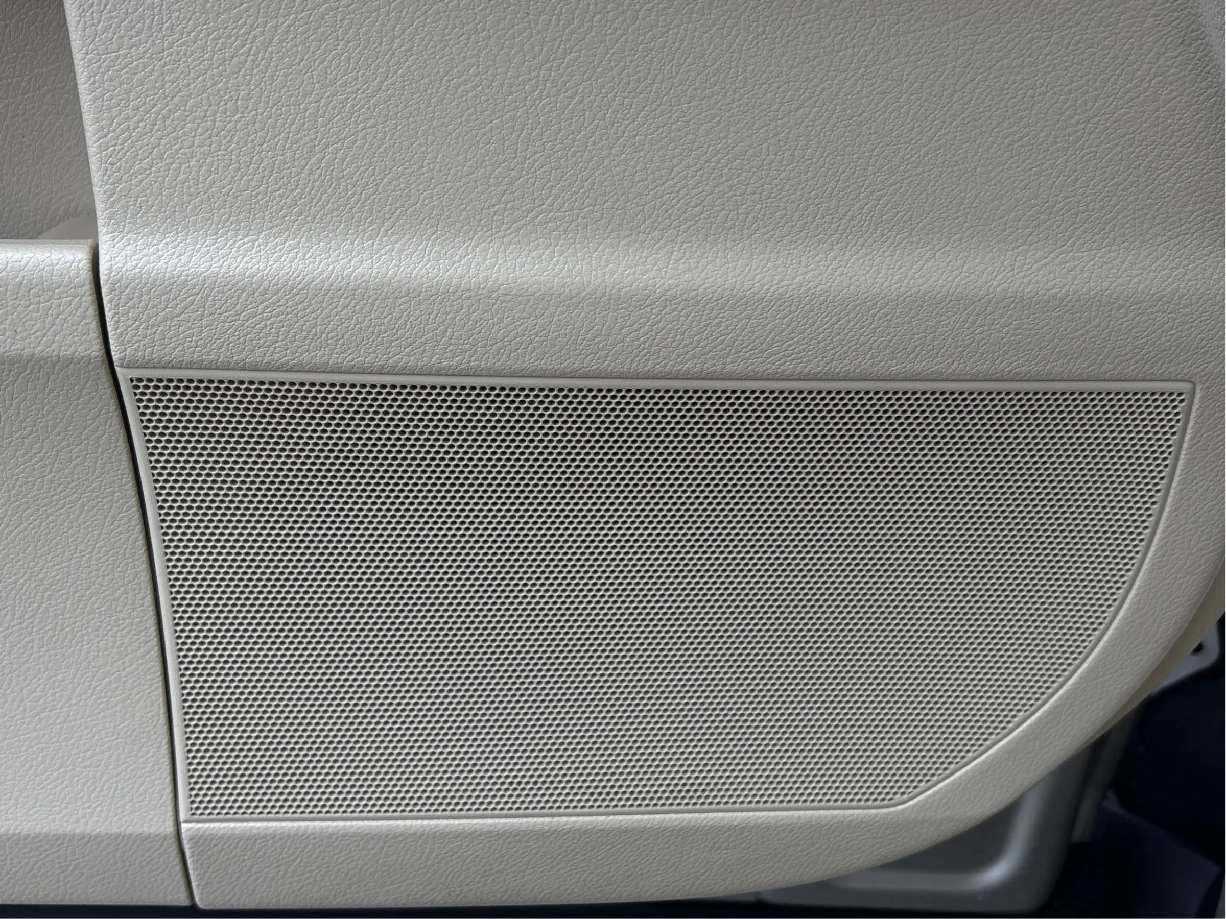 Used 2015 Lexus RX 450h FWD image 47