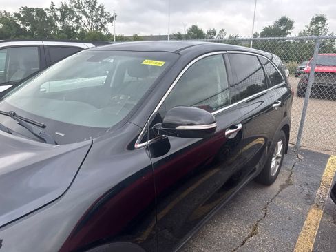 Used 2018 Kia Sorento L FWD image 19