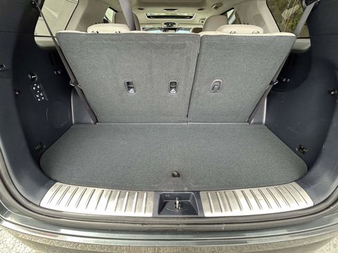 Used 2022 Hyundai Palisade Calligraphy image 18