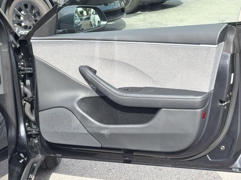 Used 2024 Tesla Model 3 Standard Range image 34