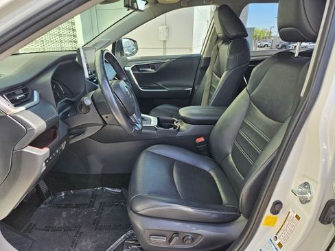 Used 2019 Toyota RAV4 Limited w/ Advanced Technology Package AWD/4WD image 20