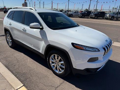 Used 2014 Jeep Cherokee Limited w/ Technology Group image 4