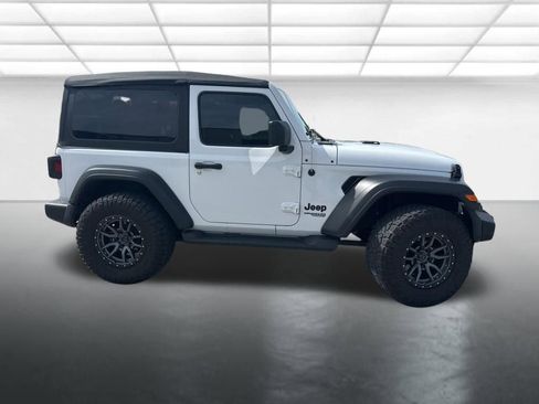 Used 2021 Jeep Wrangler Sport AWD/4WD image 4