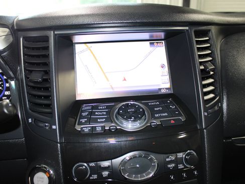 Used 2014 INFINITI QX70 2WD w/ Premium Package image 14