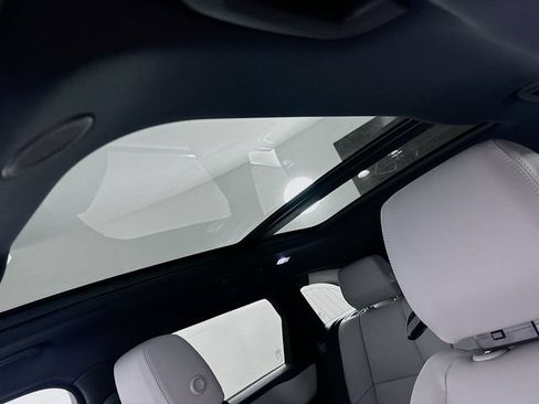 New 2026 Land Rover Range Rover Velar S AWD/4WD image 14