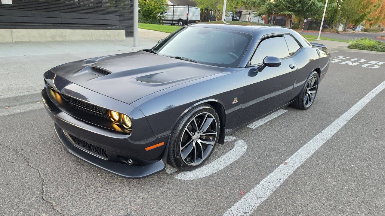 Used 2016 Dodge Challenger R/T Scat Pack w/ Leather Interior Group RWD image 1