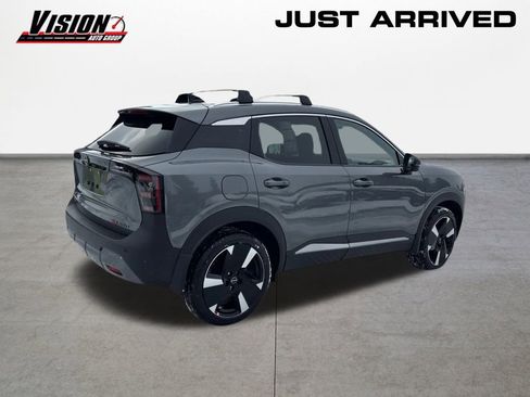 New 2026 Nissan Kicks SR w/ Cold Weather Package image 5