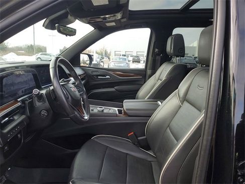 Used 2021 Cadillac Escalade ESV Premium Luxury image 5