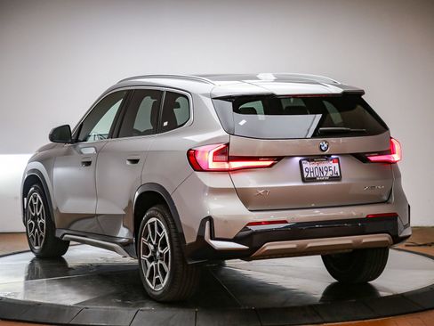 Used 2023 BMW X1 xDrive28i w/ Convenience Package AWD/4WD image 2