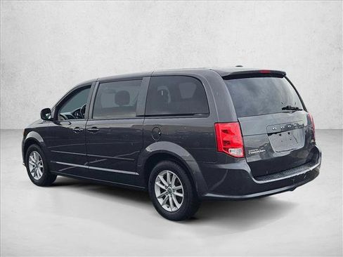 Used 2017 Dodge Grand Caravan SE w/ UConnect Hands-Free Group image 6