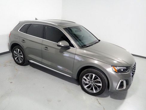 Used 2023 Audi Q5 2.0T Premium Plus w/ S Line w/ Premium Plus Package AWD/4WD image 12