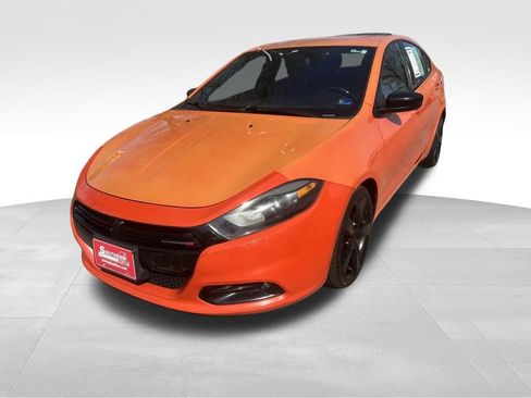 Used 2015 Dodge Dart SXT image 2