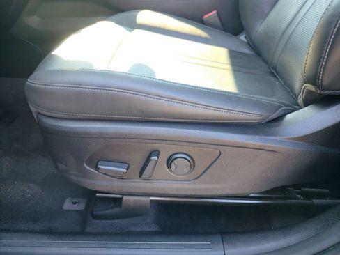 Used 2024 Kia Sorento S w/ Panoramic Sunroof Package FWD image 12