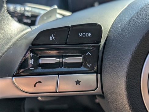 Used 2022 Hyundai Tucson SEL image 16