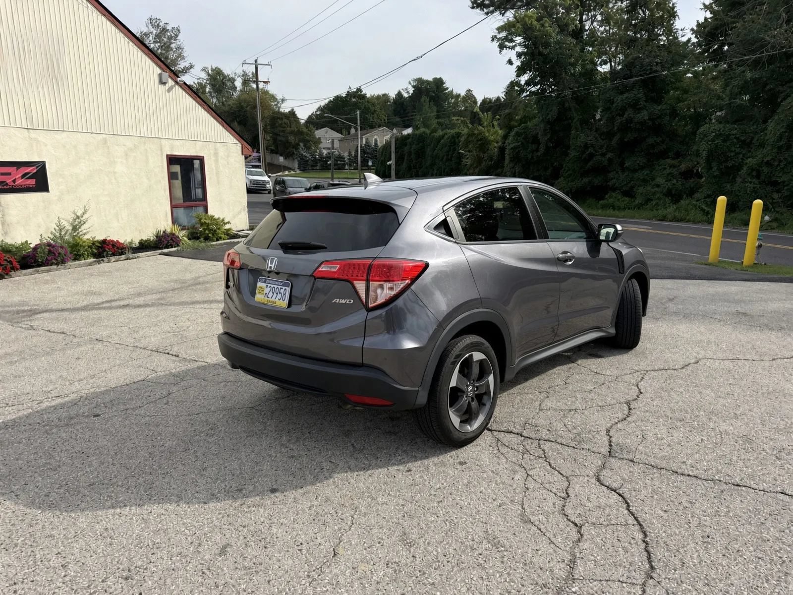 Used 2018 Honda HR-V EX image 4