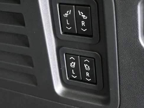 New 2026 Chevrolet Traverse RS w/ LPO, Floor Liner Package FWD image 42