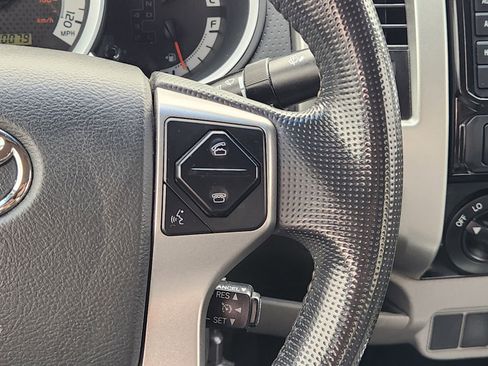 Used 2015 Toyota Tacoma PreRunner image 27