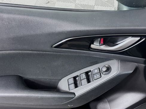 Used 2015 MAZDA MAZDA3 i Touring image 17