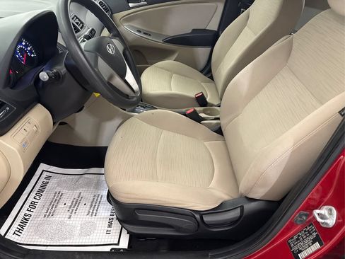 Used 2017 Hyundai Accent SE FWD image 31