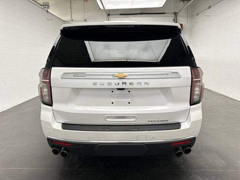 Used 2021 Chevrolet Suburban Premier image 9