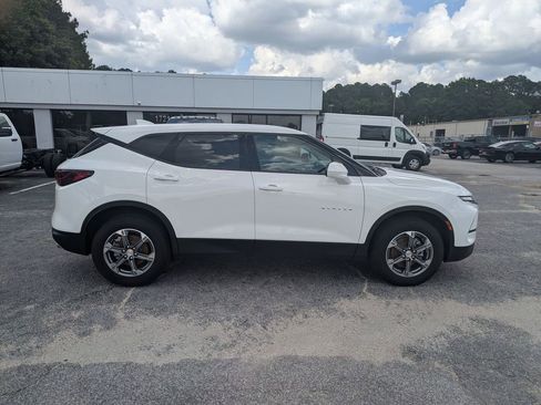 Used 2023 Chevrolet Blazer LT FWD image 8