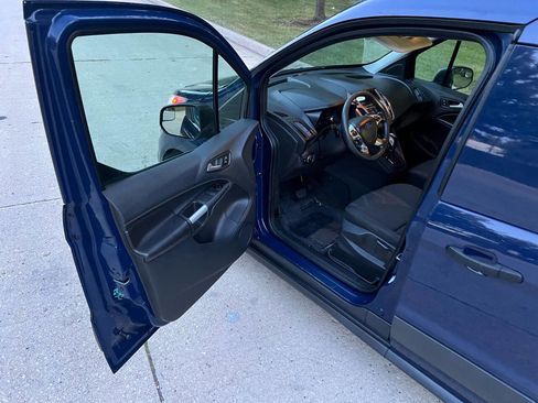 Used 2014 Ford Transit Connect XLT image 26