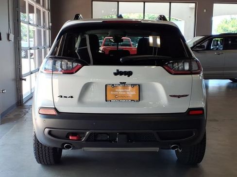 Used 2023 Jeep Cherokee Trailhawk w/ Trailer Tow Group AWD/4WD image 7