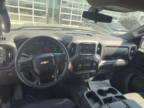 Used 2021 Chevrolet Silverado 1500 Custom AWD/4WD image 10