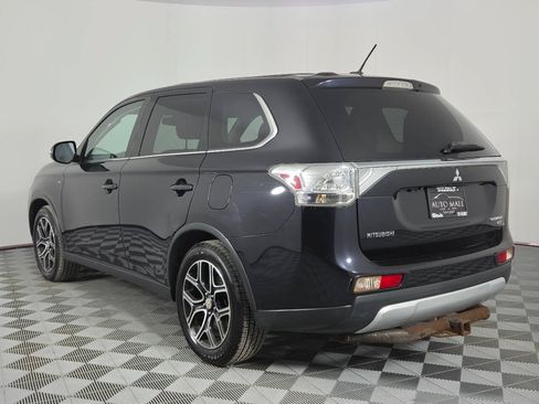 Used 2015 Mitsubishi Outlander GT AWD/4WD image 5