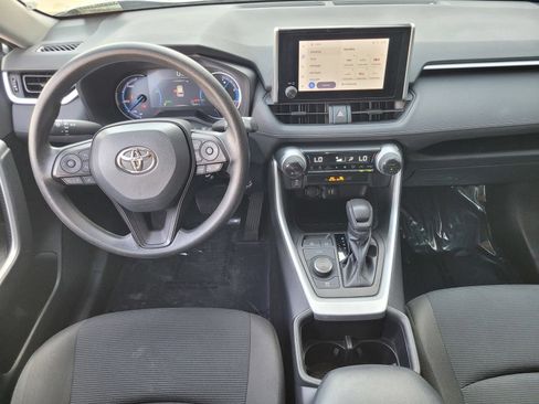 Used 2023 Toyota RAV4 LE AWD/4WD image 14