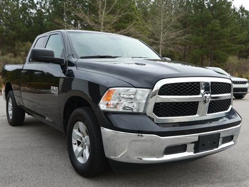 Used 2024 RAM 1500 Classic SLT image 3