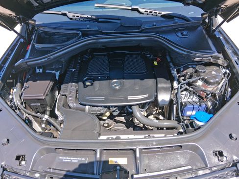 Used 2018 Mercedes-Benz GLE 350 w/ Premium 1 Package image 10
