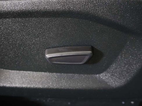 Used 2022 Ford Edge SEL w/ Convenience Package image 32