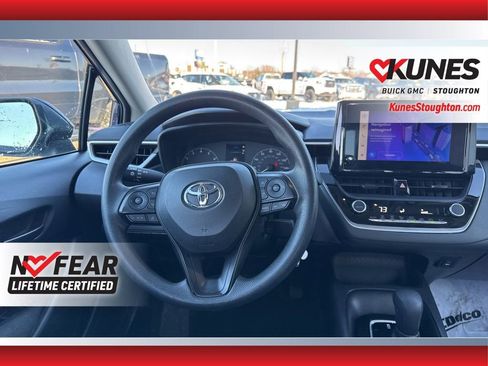 Used 2023 Toyota Corolla LE image 37