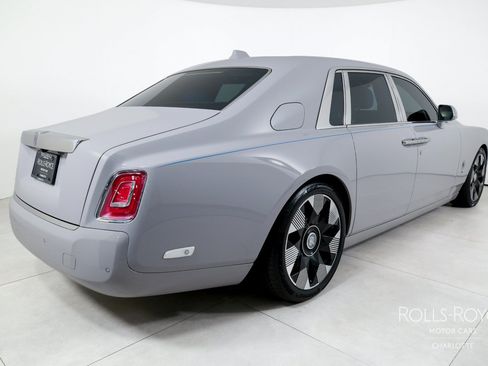 Used 2024 Rolls-Royce Phantom Sedan w/ The Phantom Package RWD image 2