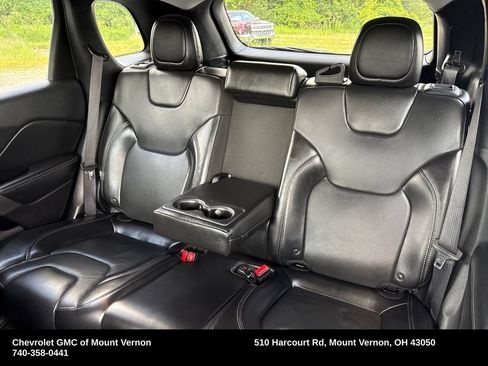 Used 2019 Jeep Cherokee Limited AWD/4WD image 25