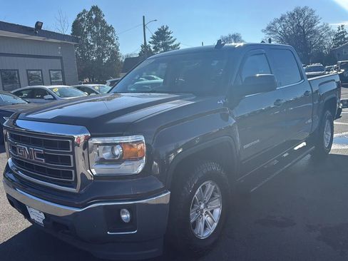 Used 2015 GMC Sierra 1500 SLE w/ SLE Value Package AWD/4WD image 3