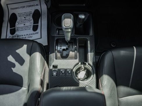 Used 2021 Toyota 4Runner TRD Off-Road Premium w/ Moonroof Package AWD/4WD image 37
