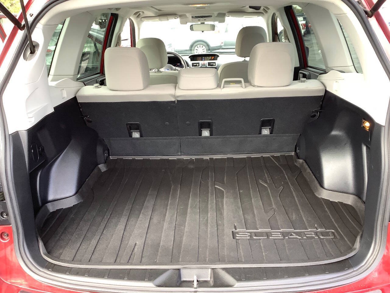 Used 2018 Subaru Forester 2.5i Premium AWD/4WD image 31