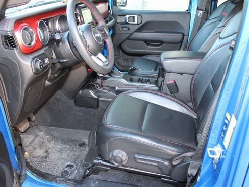 Used 2023 Jeep Gladiator Rubicon w/ LED Lighting Group image 14